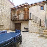 B&B Eftychia's House Lofou