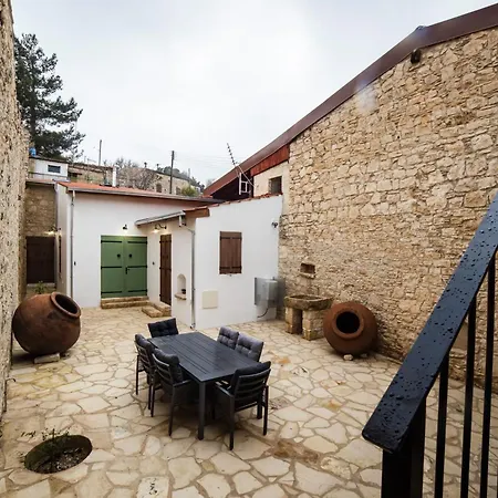 Eftychia's House Oda ve Kahvaltı Lofou