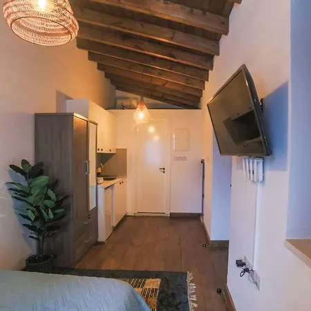 Eftychia's House Bed & Breakfast