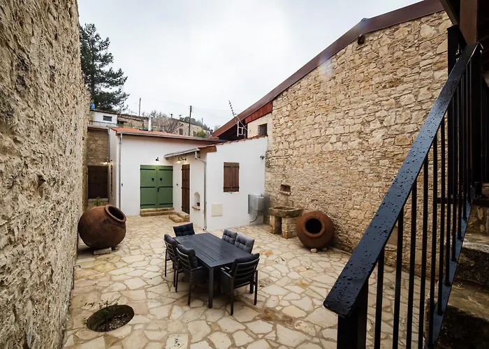 Eftychia's House Bed and breakfast Lofou