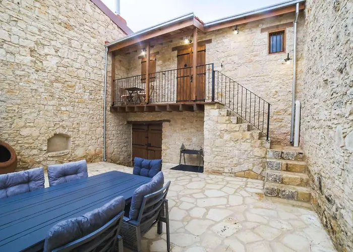 Bed & Breakfast Eftychia's House Lofou